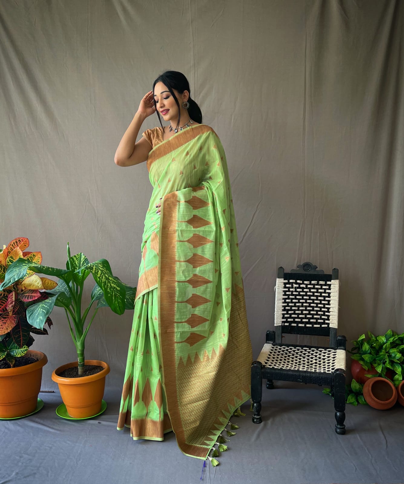 Deco Green Zari Woven Cotton Saree