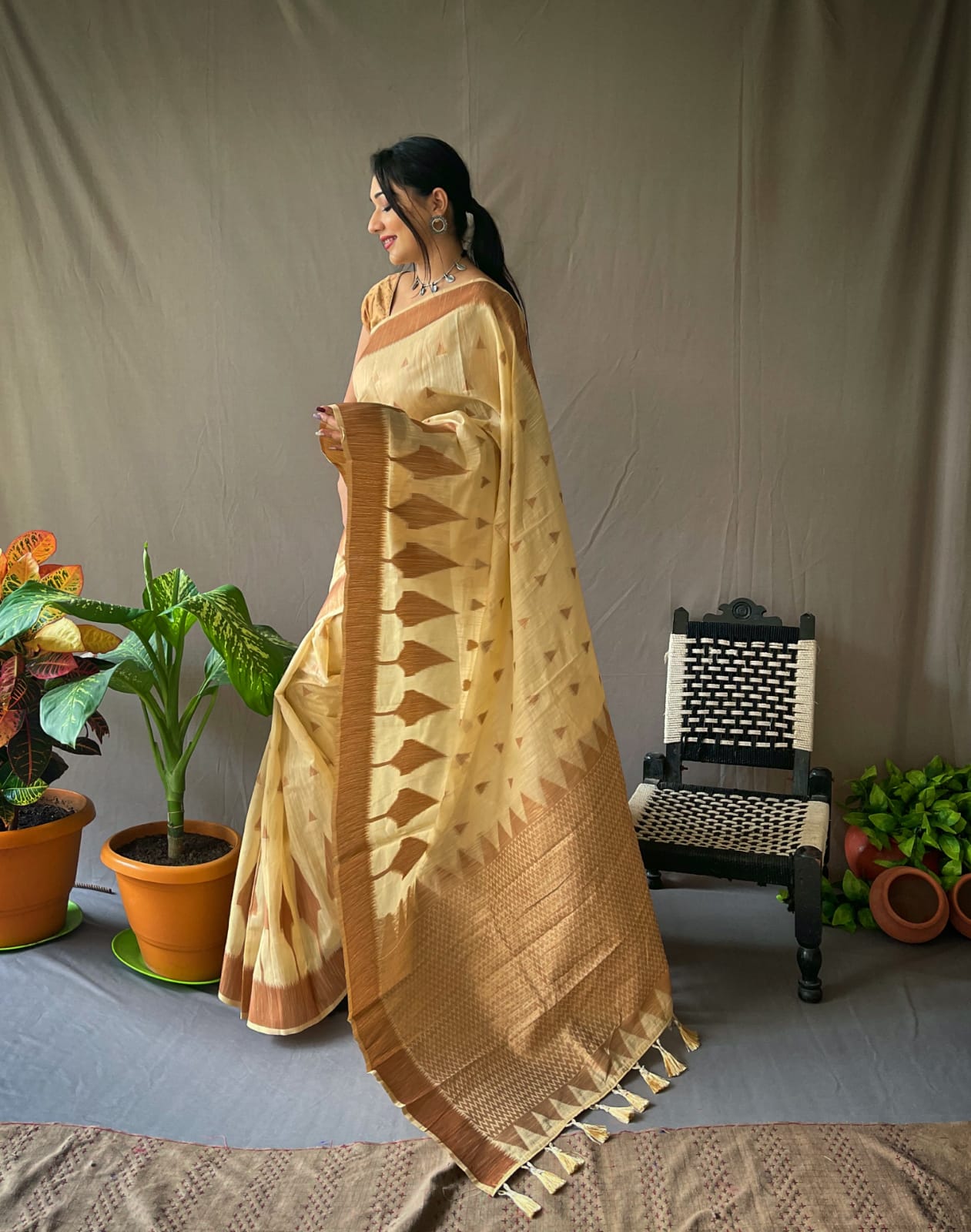 Laser Cream Zari Woven Cotton Saree