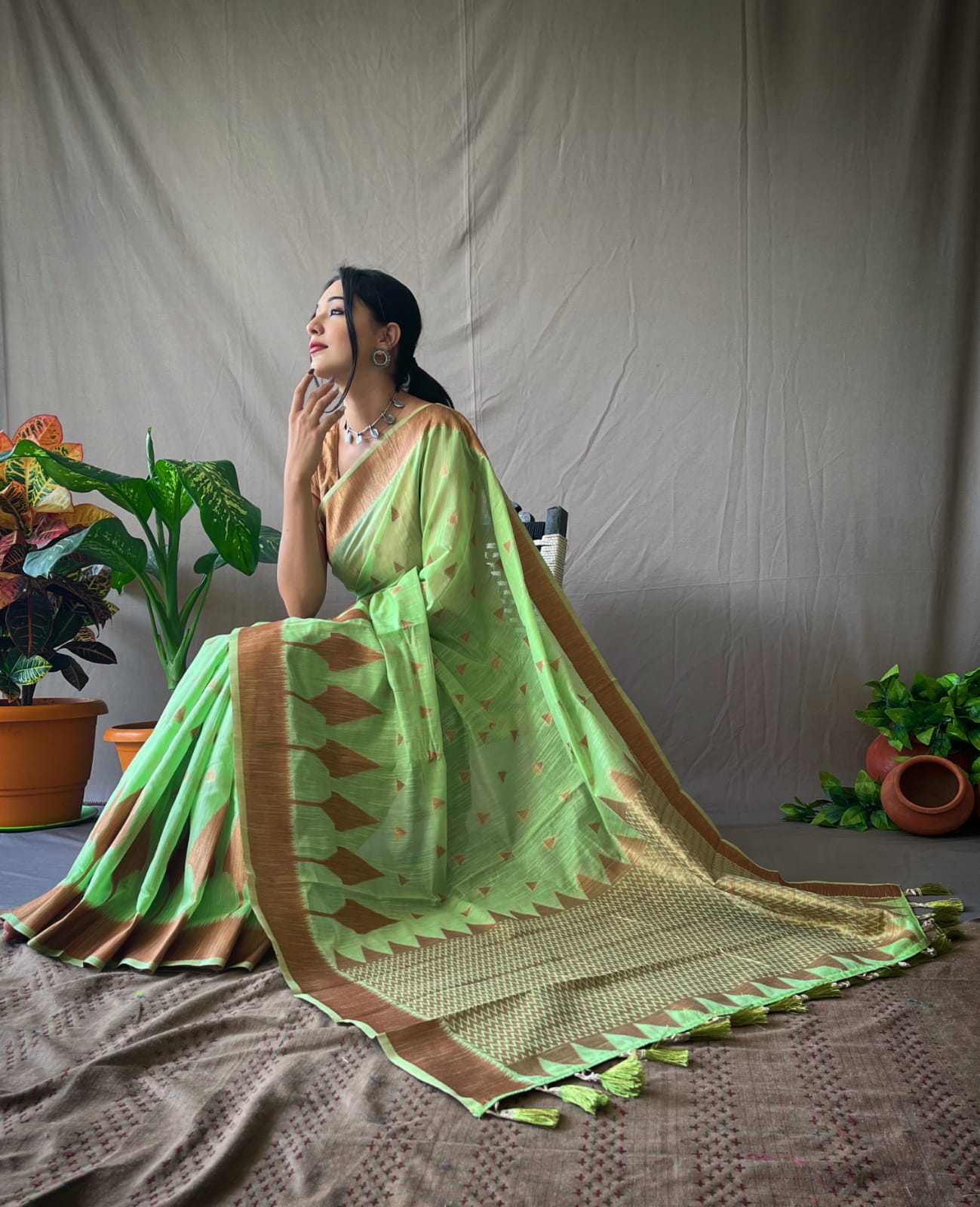 Deco Green Zari Woven Cotton Saree