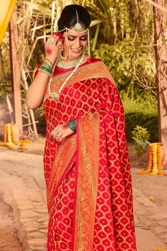 Flamingo Red Zari Woven Kanjivaram Saree