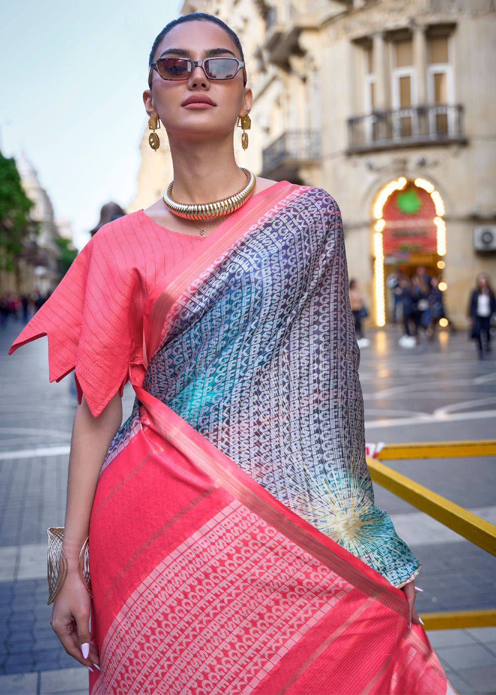 Trout Grey and Pink Printed Handloom Weaving Saree