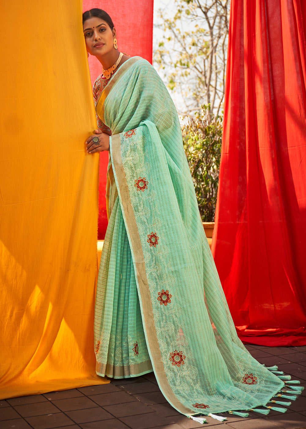 Acapulco Green Woven Linen Silk Saree