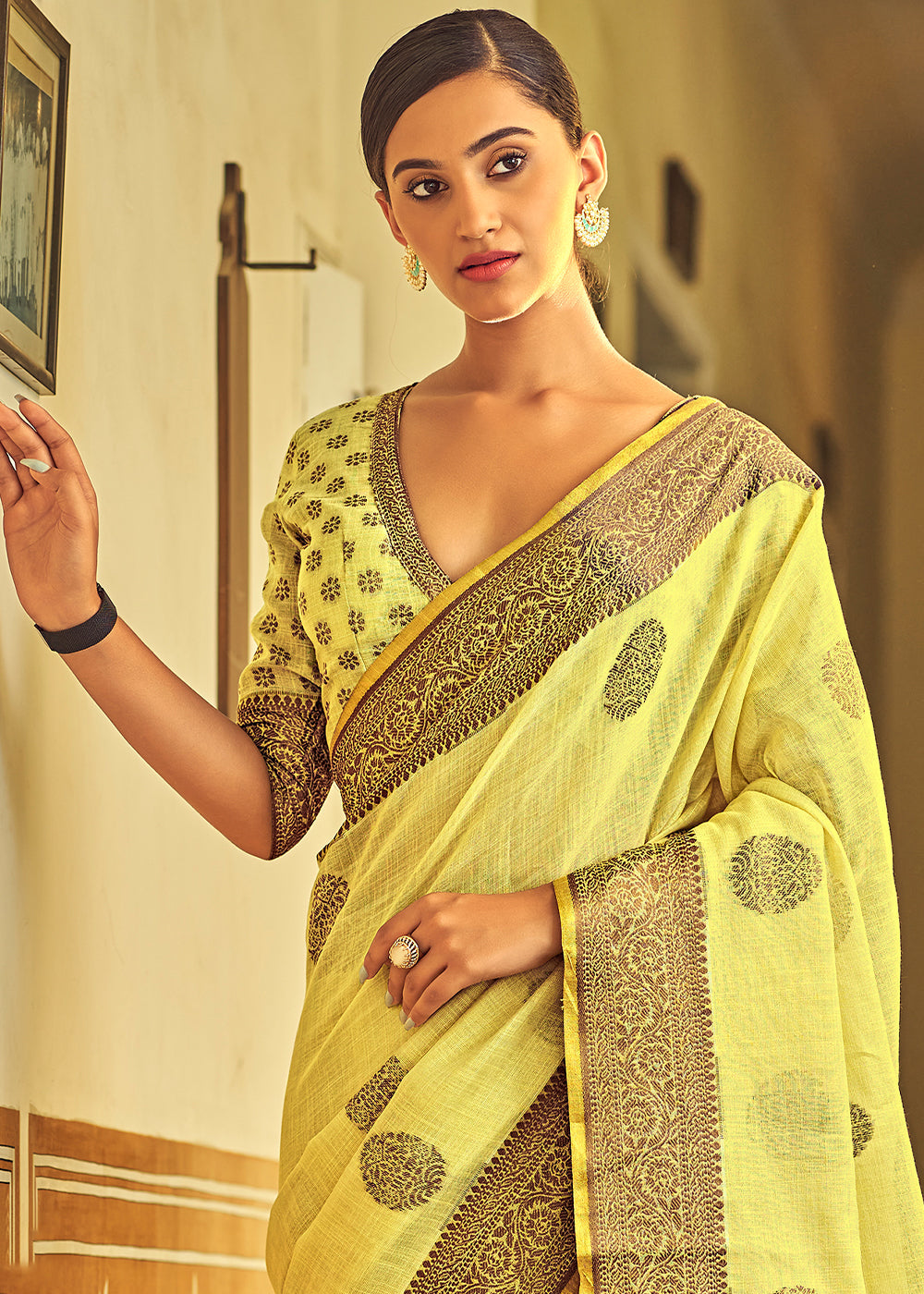 Sweet Corn Yellow Linen Silk Saree