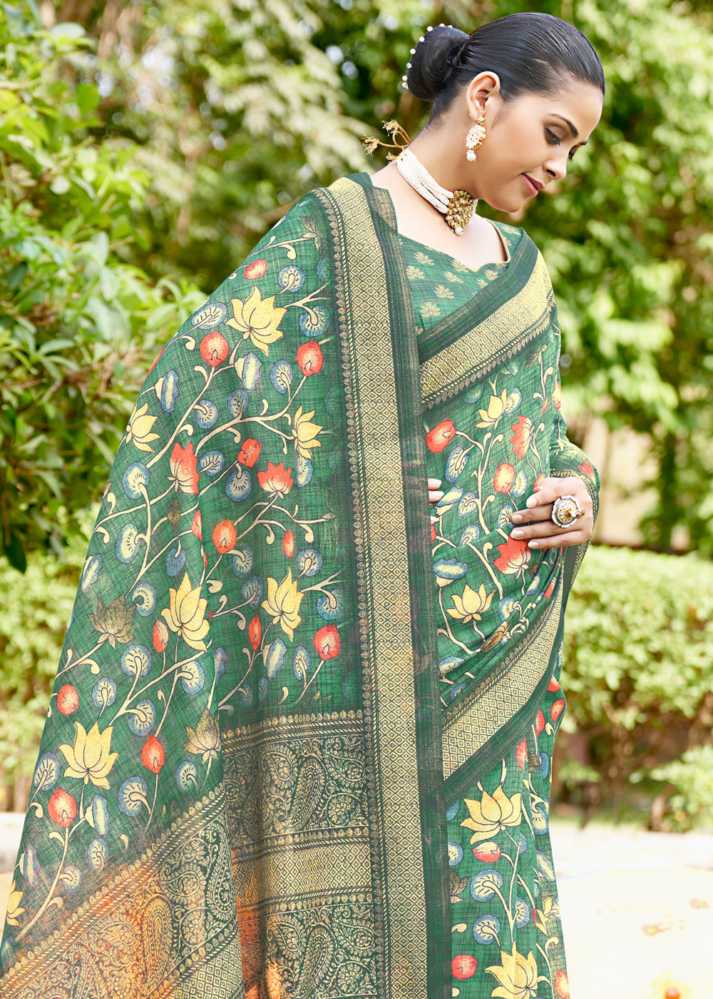 Spring Leaves Green Linen Kalamkari Digital Print Saree