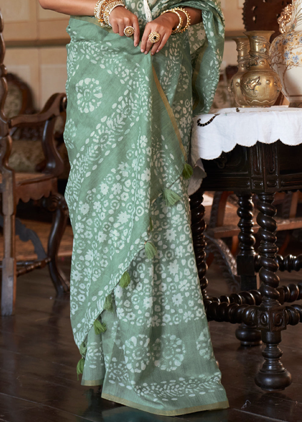 Envy Green Light Weight Linen Saree