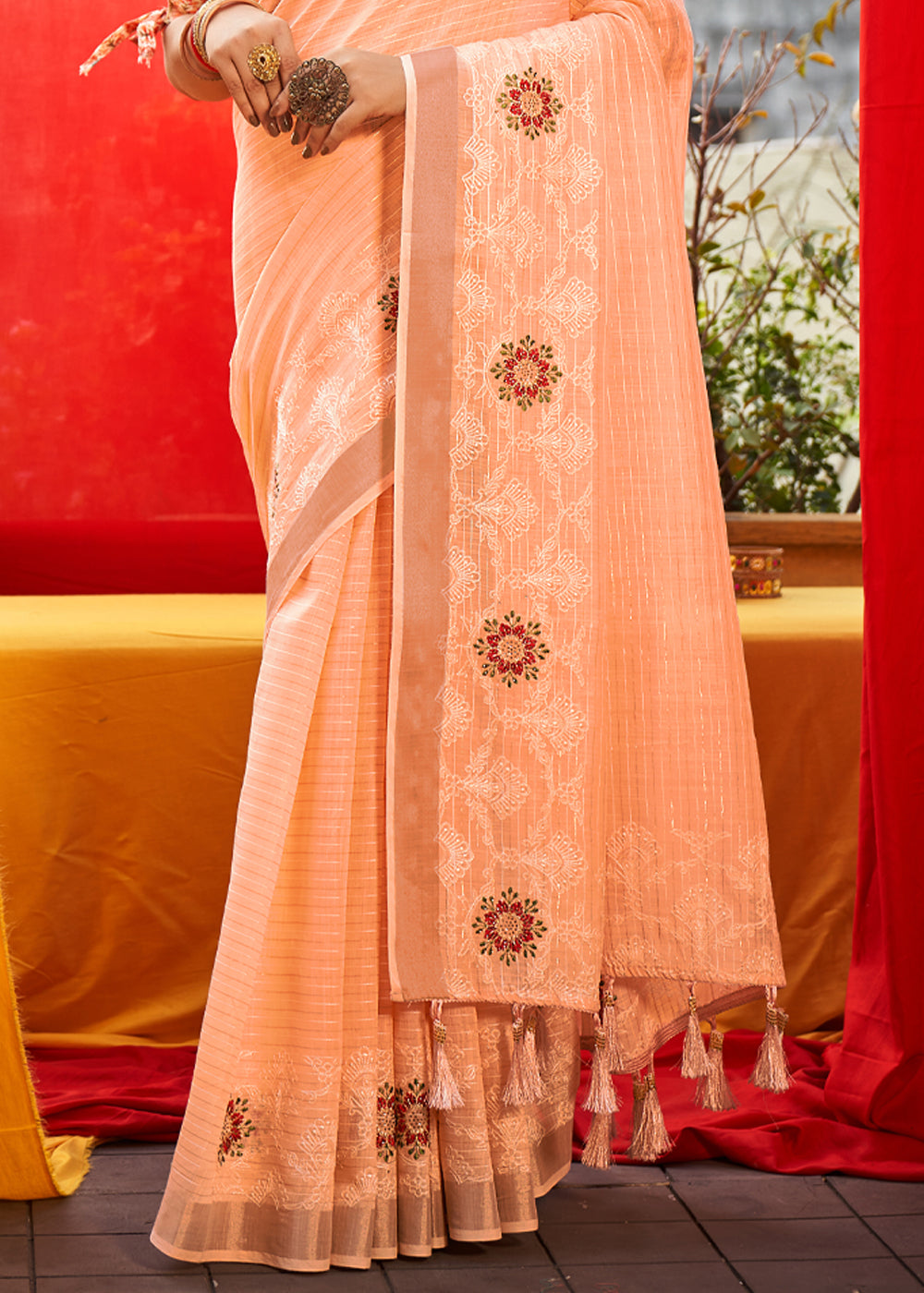 Barley Peach Woven Linen Silk Saree