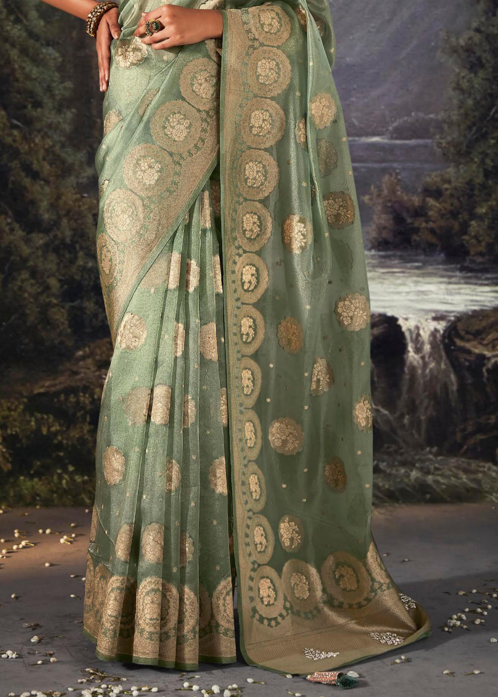 Kelp Green Woven Banarasi Organza Silk Saree