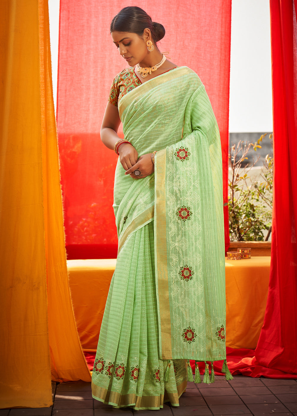 Olivine Green Woven Linen Silk Saree