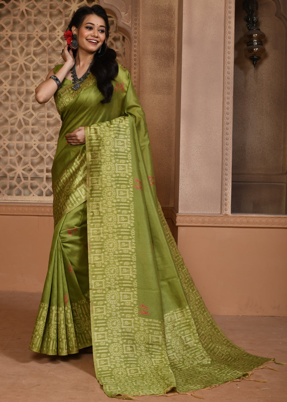 Crete Green Woven Textured Cotton Silk Saree