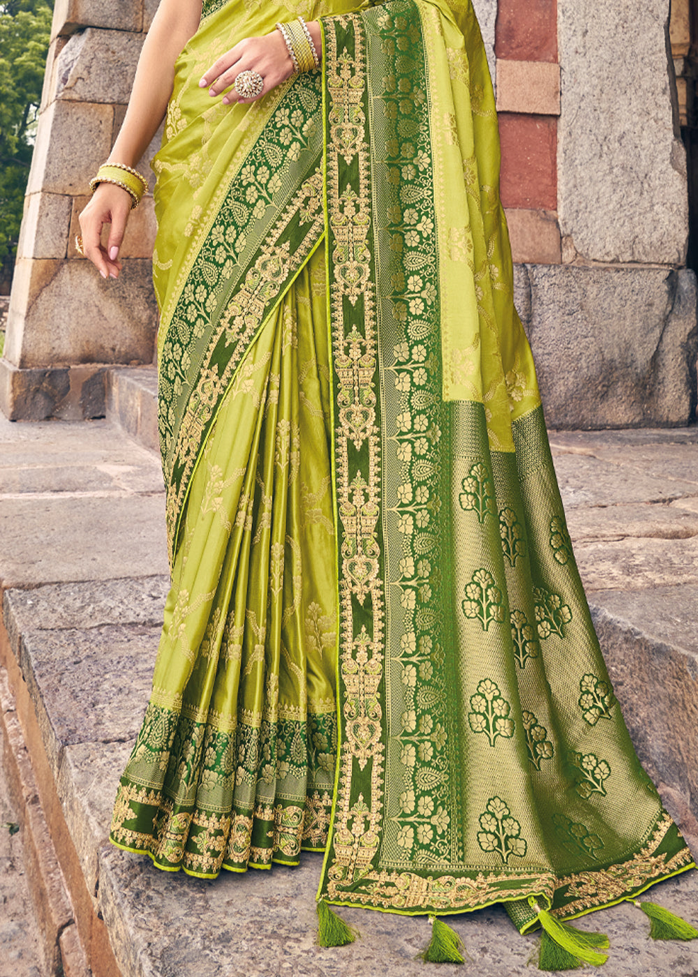 Chenin Green Zari Woven Designer Banarasi Saree