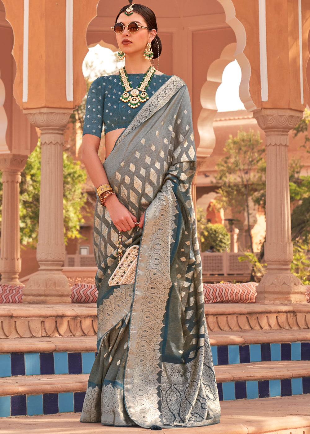 Tapa Grey Woven Soft Textured Printed Silk Saree