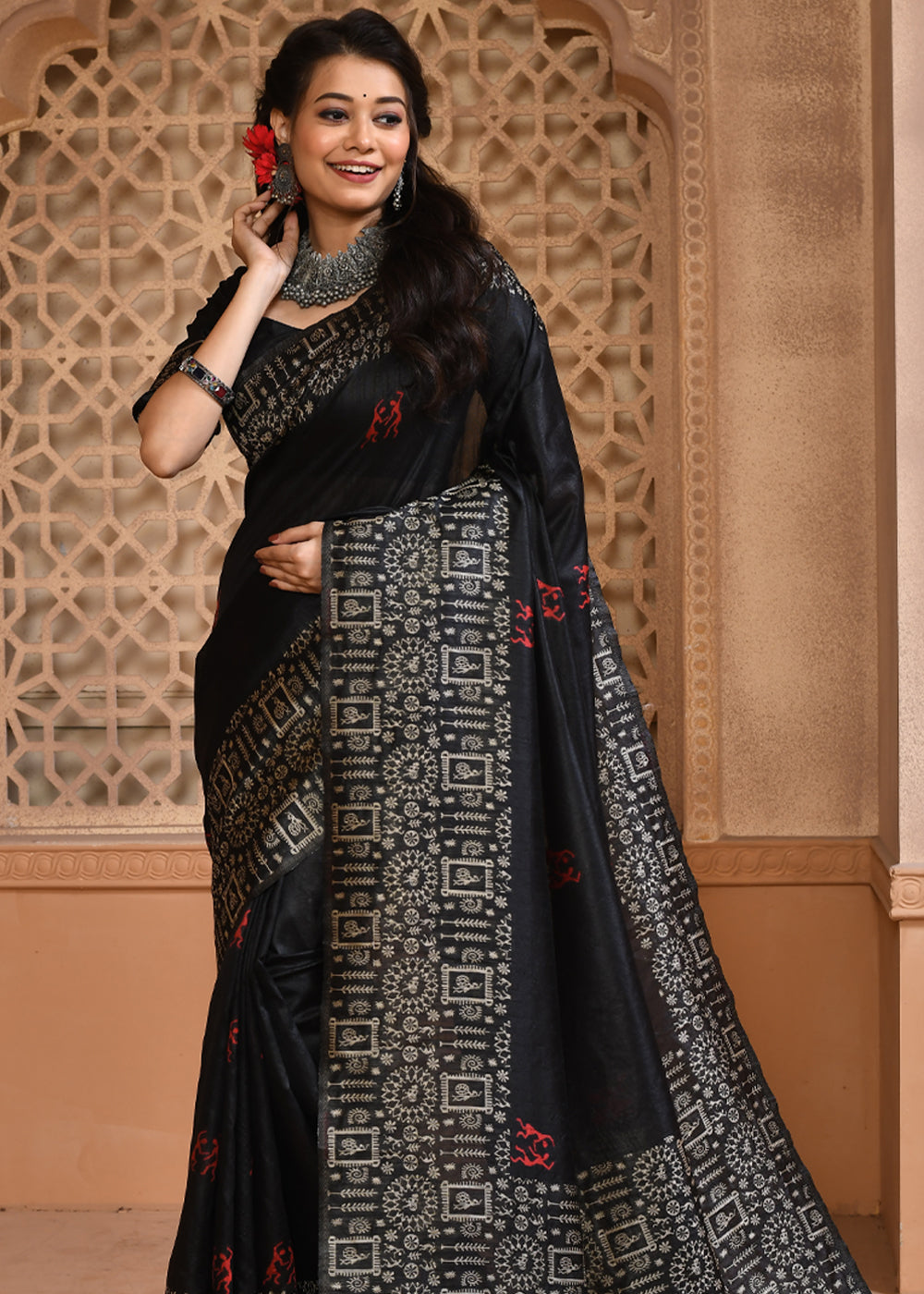 Kelp Black Woven Handloom Pure Cotton Saree