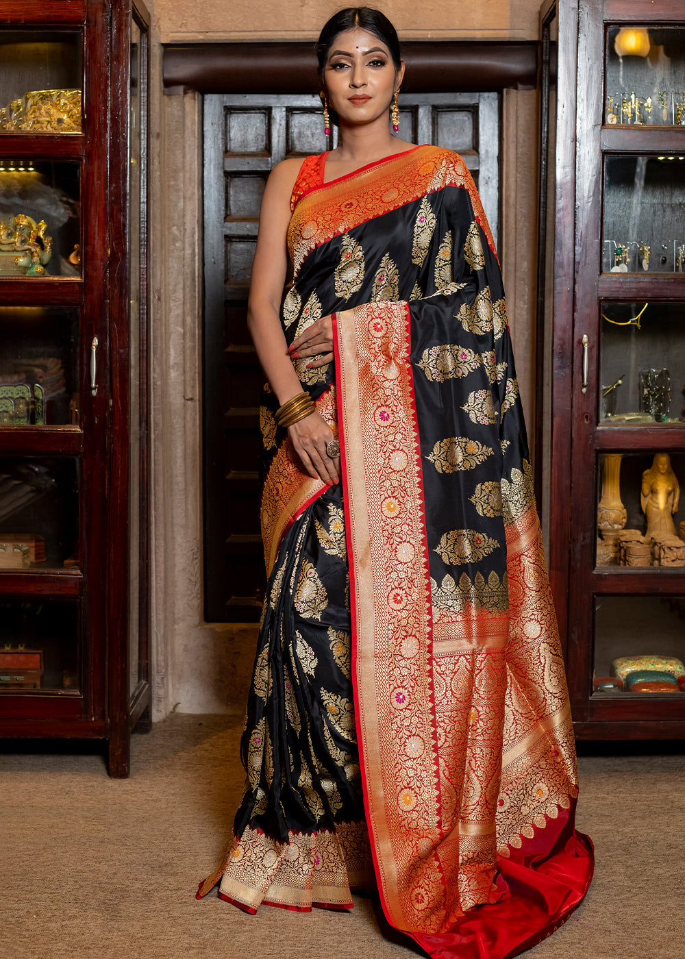 Dune Black Hand Woven Katan Pure Silk Saree