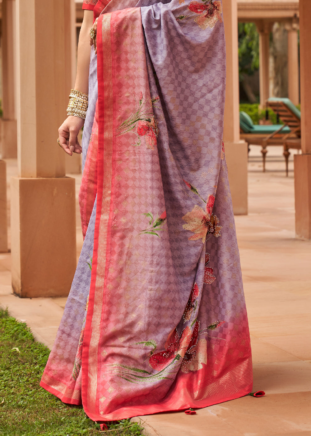 Melanie Pink And Purple Printed Patola Soft Silk Saree