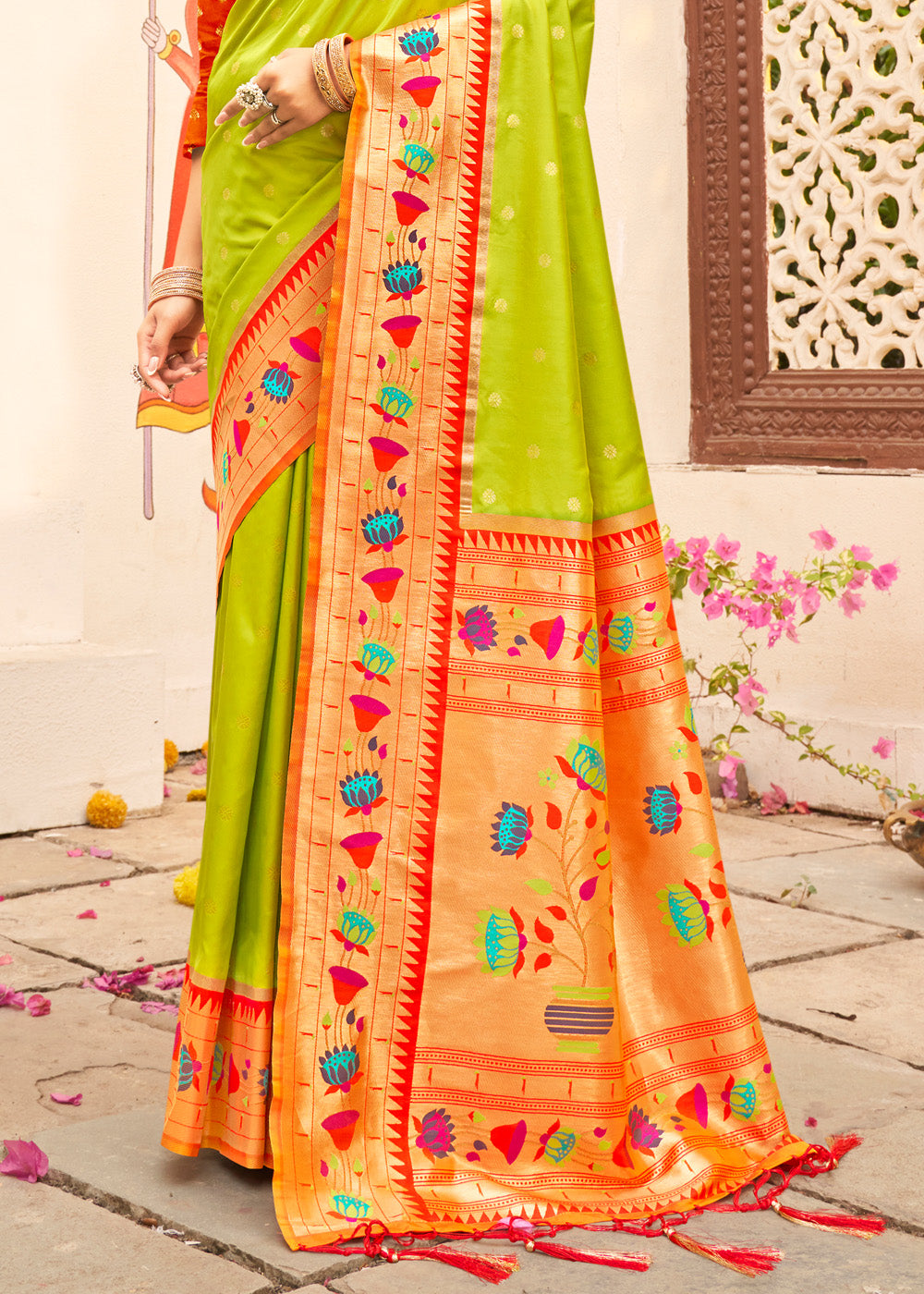 Pear Green Woven Paithani Silk Saree