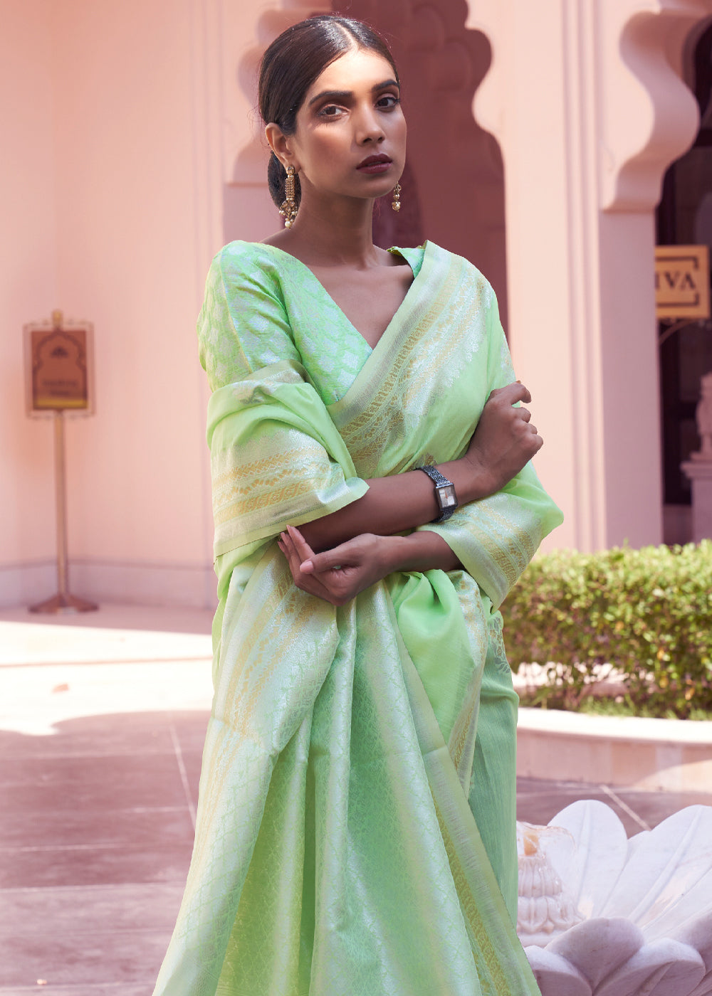 Swamp Green Woven Banarasi Linen Silk Saree