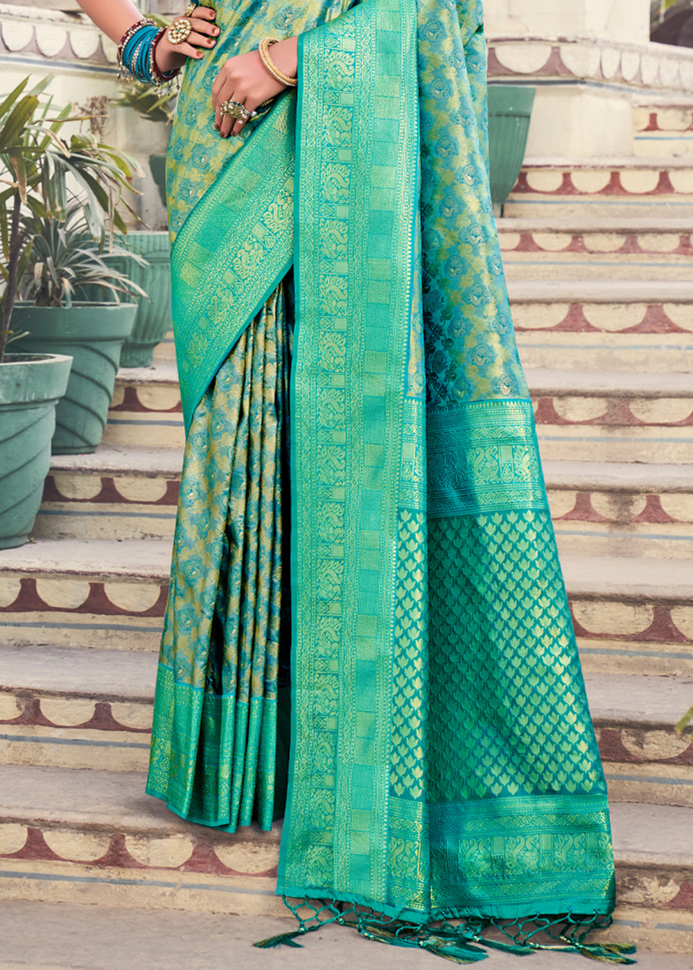 Ocean Green Pearl Woven Kanjivaram Silk Saree