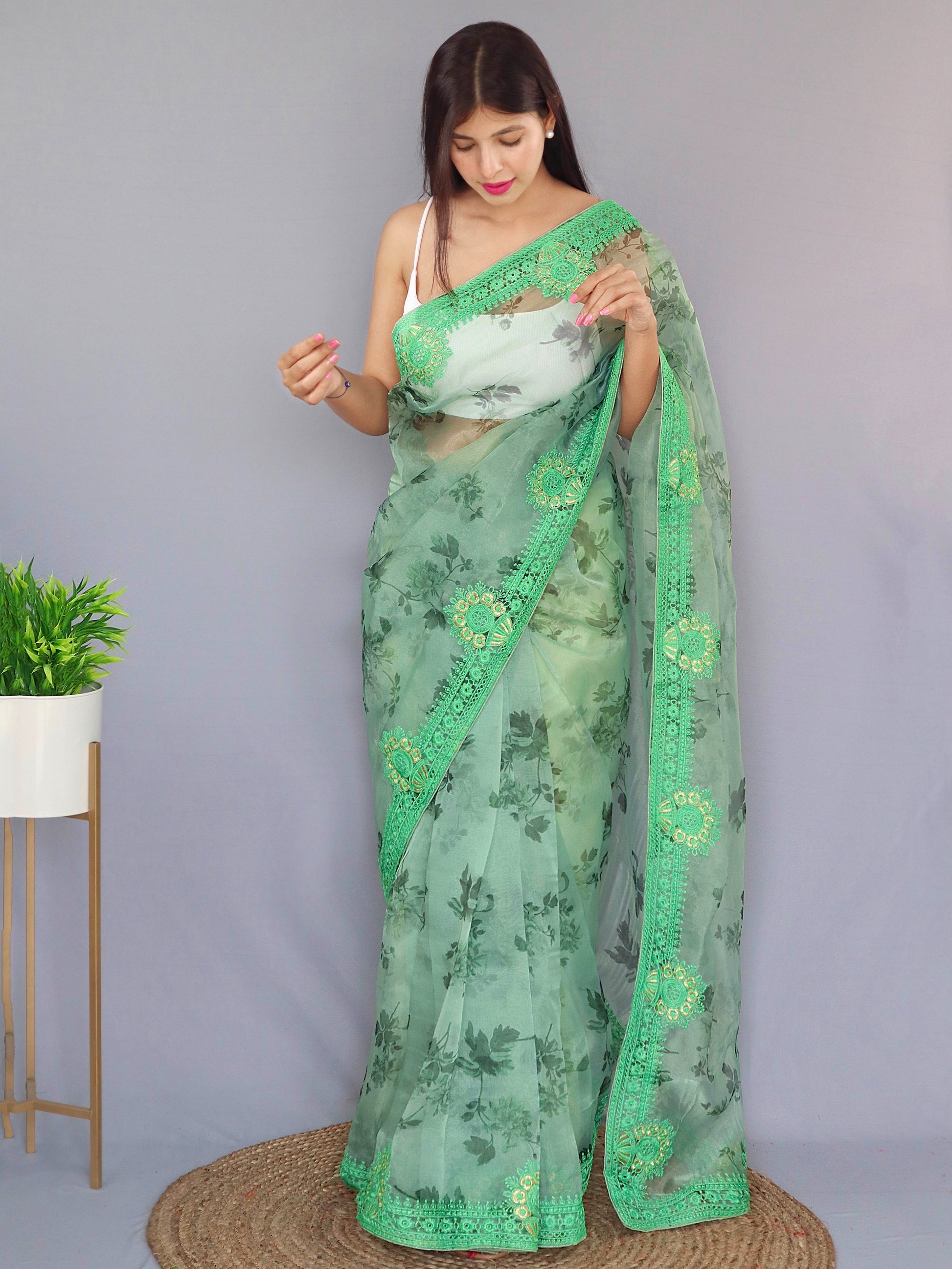 Silver Tree Green Organza Digital Floral Printed Saree