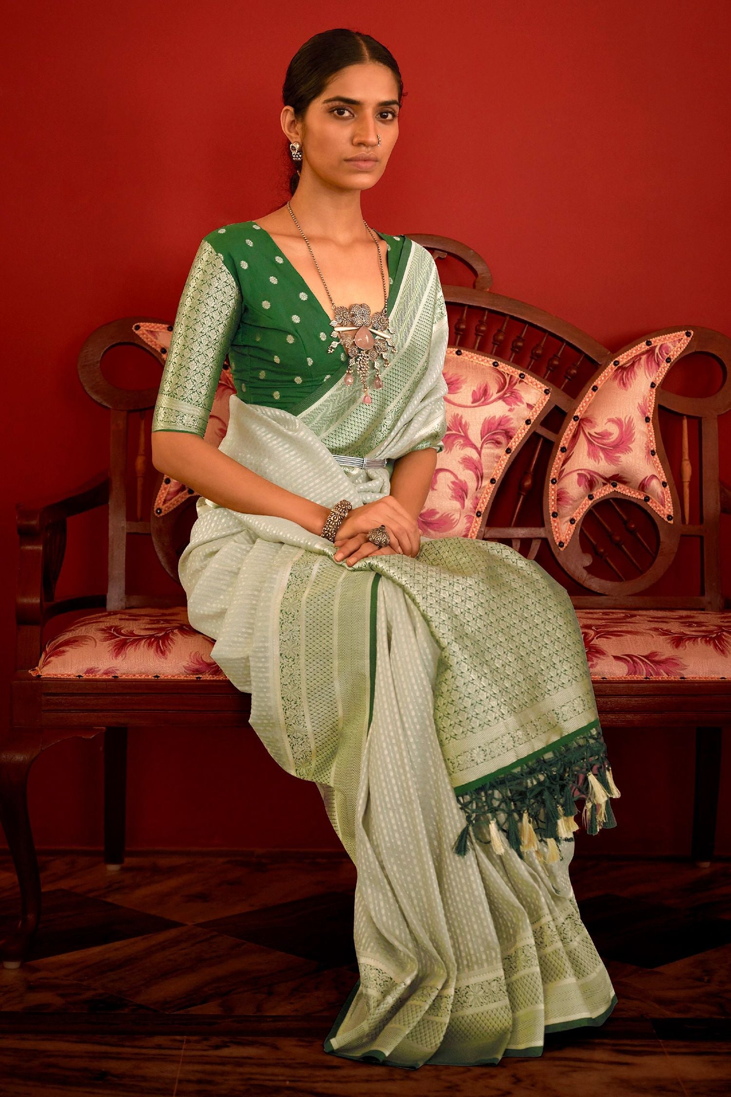 Dingley Green Woven Banarasi Woven Silk Saree