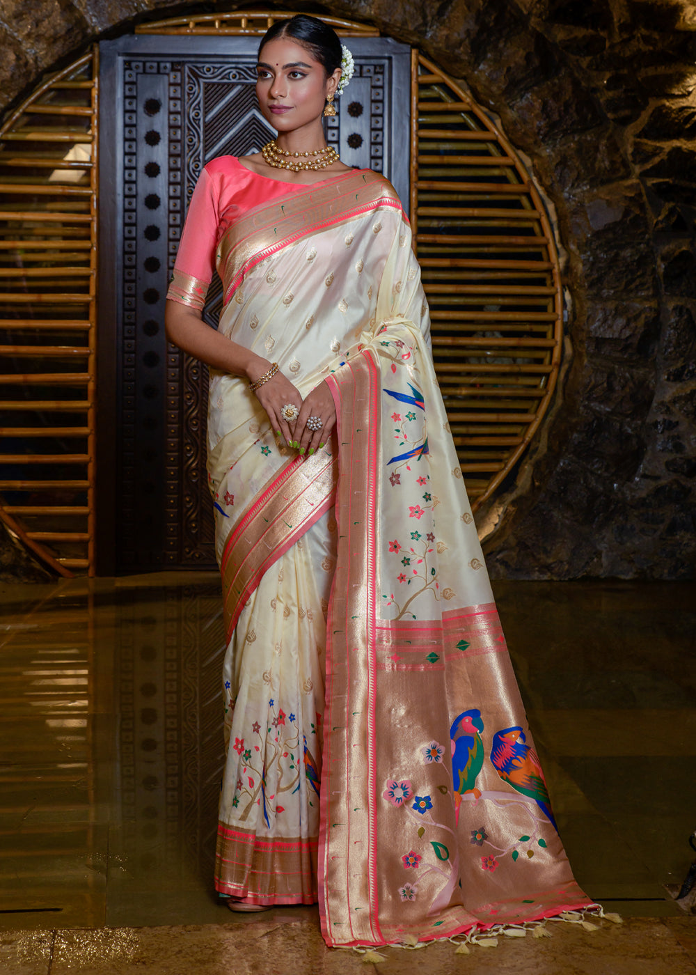 Linen White Woven paithani Silk Saree