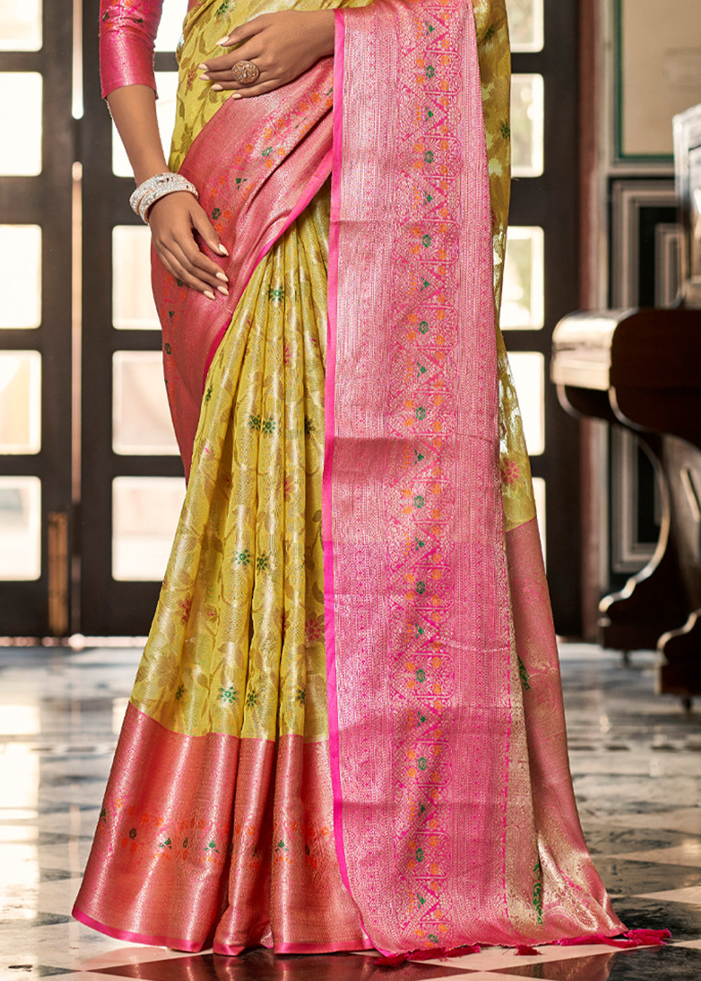 Anzac Yellow and pink Woven Banarasi Organza Silk Saree