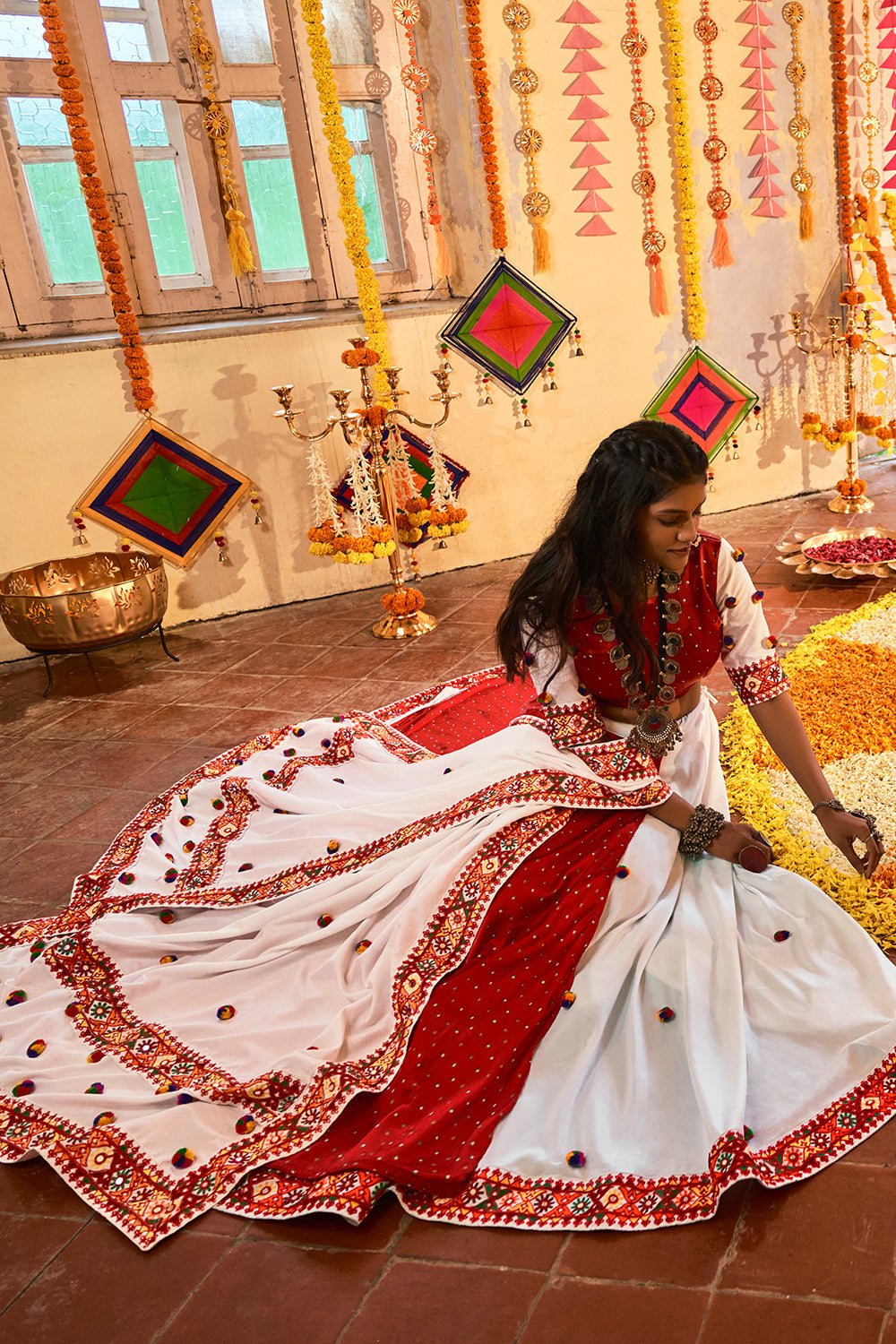 Eunry White and Red Dual Tone Lehenga Choli