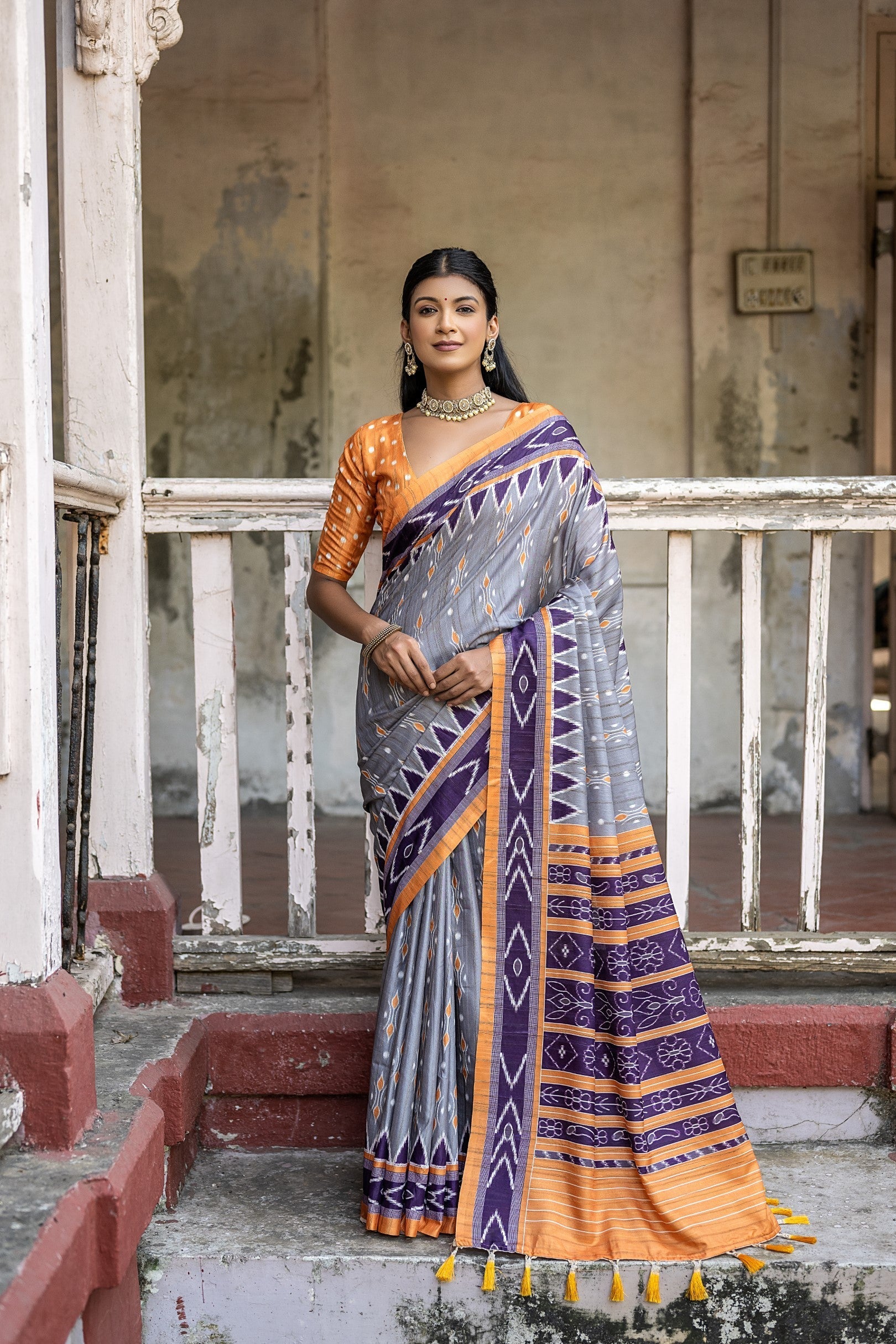 Santas Grey Ikkat Printed Cotton Silk Saree