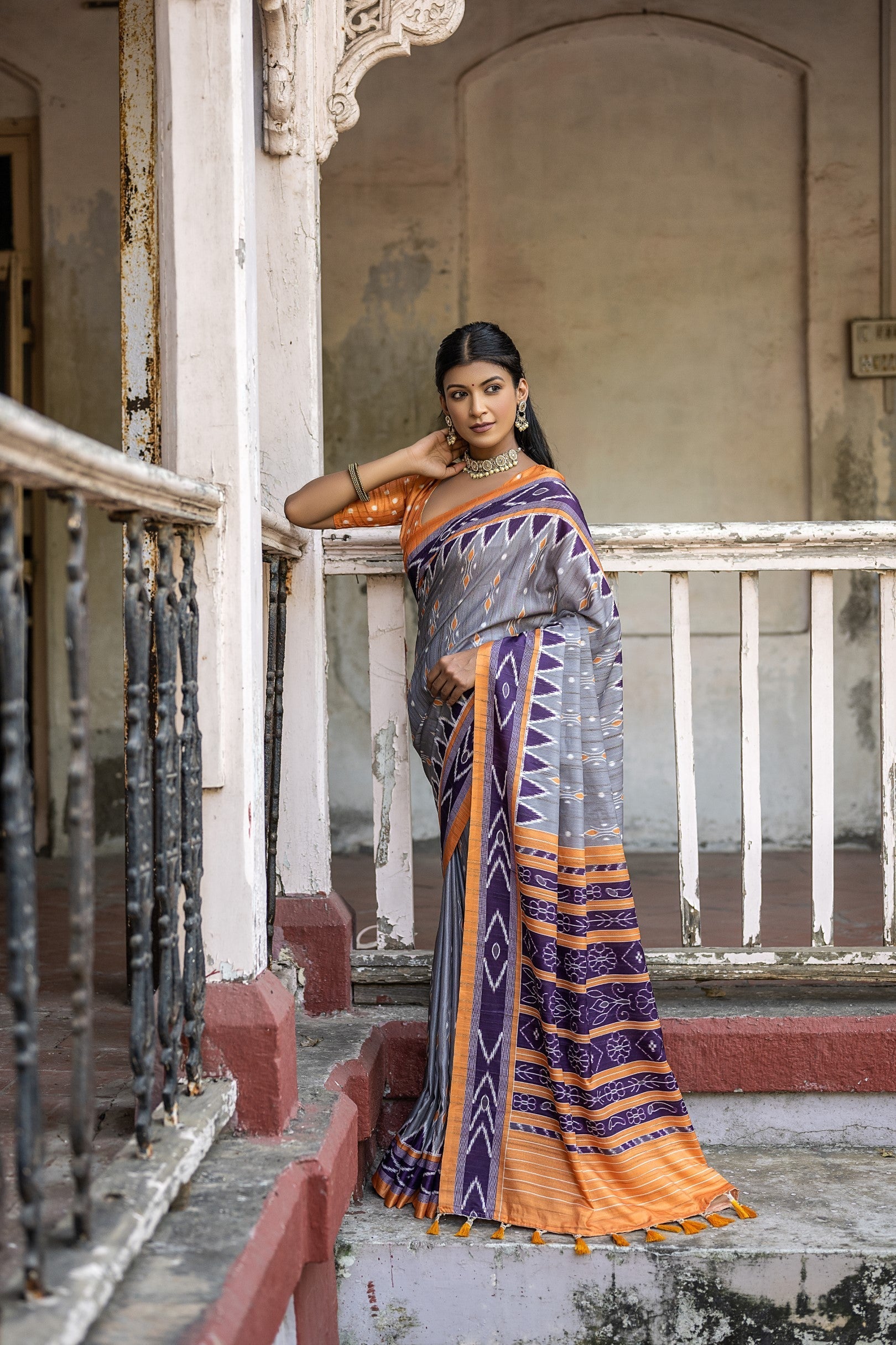 Santas Grey Ikkat Printed Cotton Silk Saree