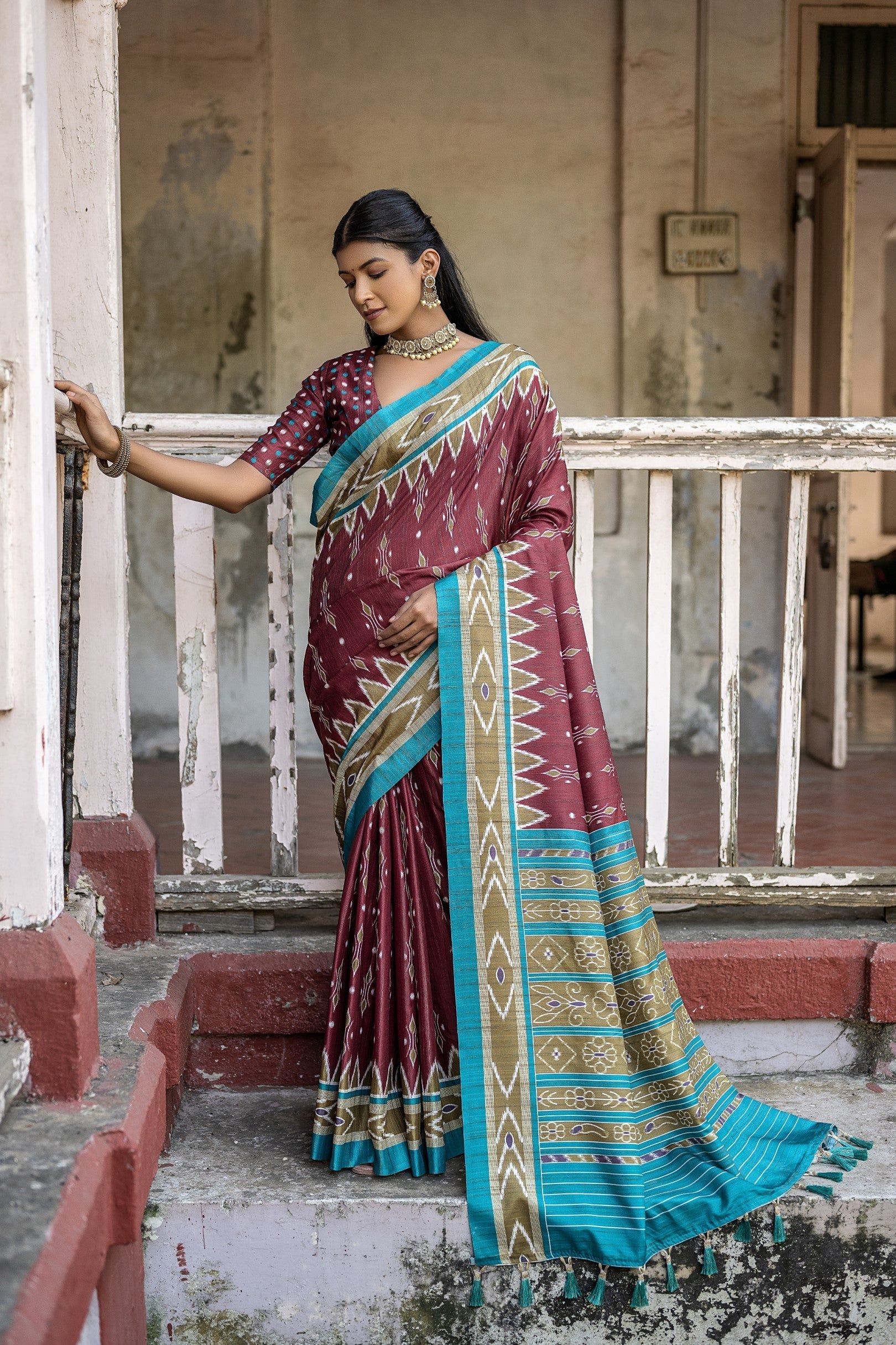 Tosca Maroon Ikkat Printed Cotton Silk Saree