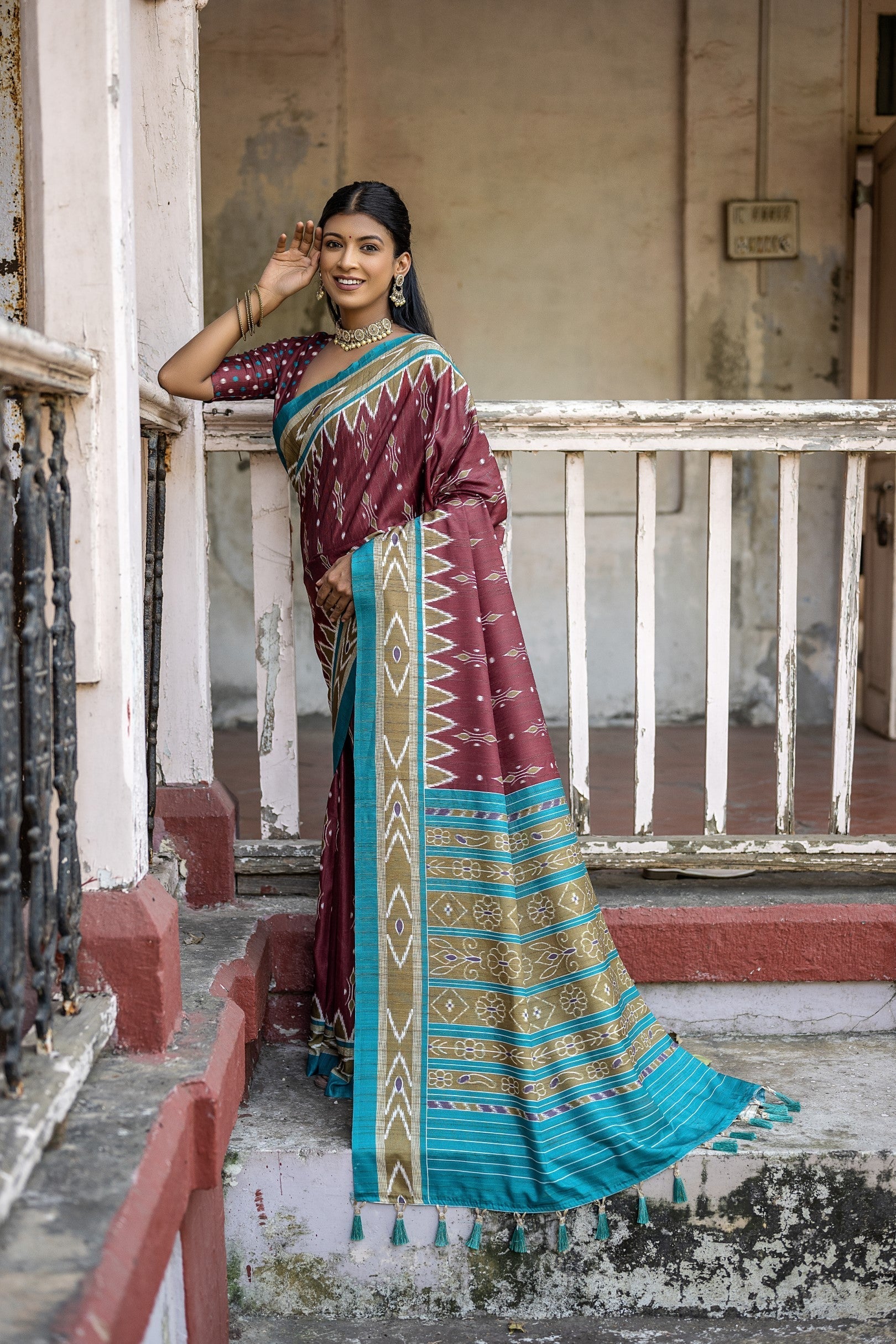 Tosca Maroon Ikkat Printed Cotton Silk Saree