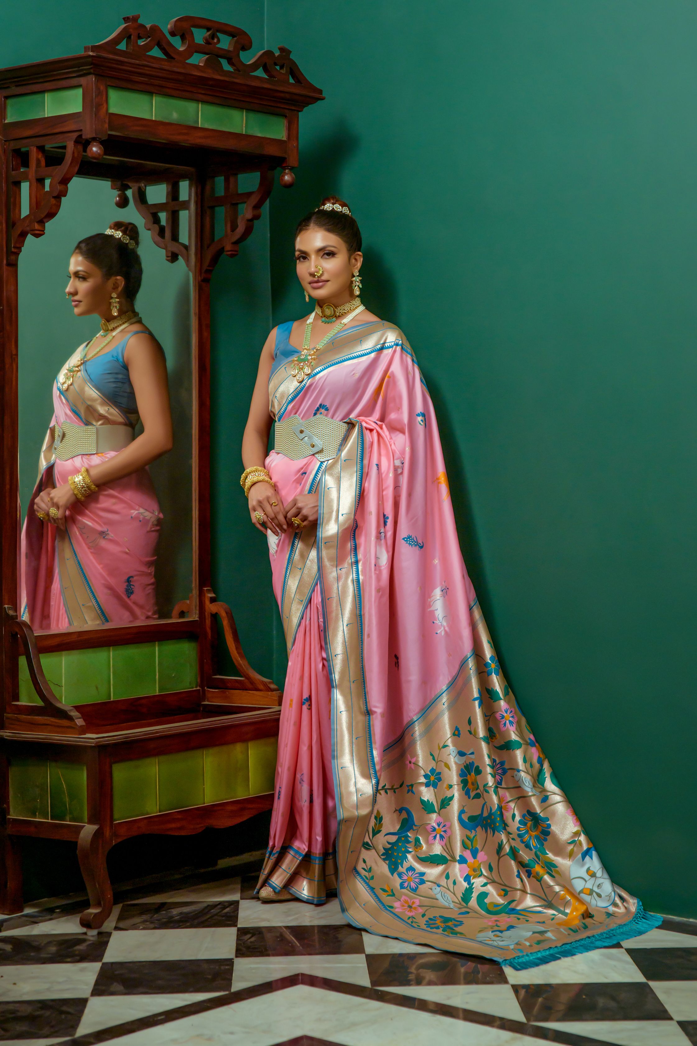 Puce Pink Woven Paithani Silk Saree