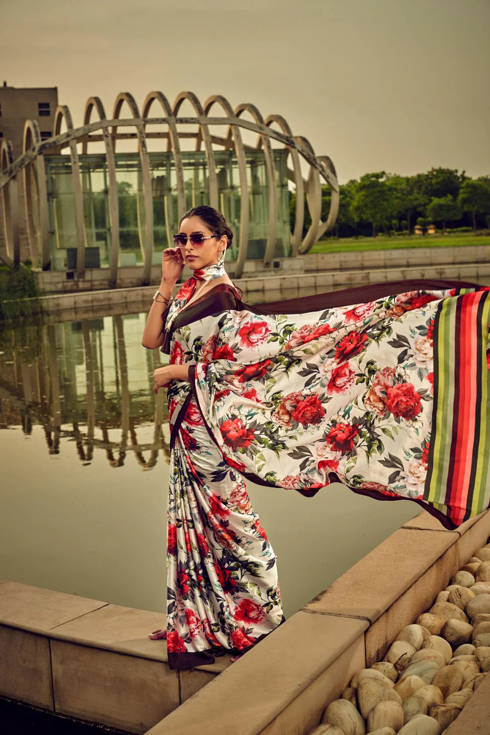 Red And White Floral Printed Satin Crepe Saree