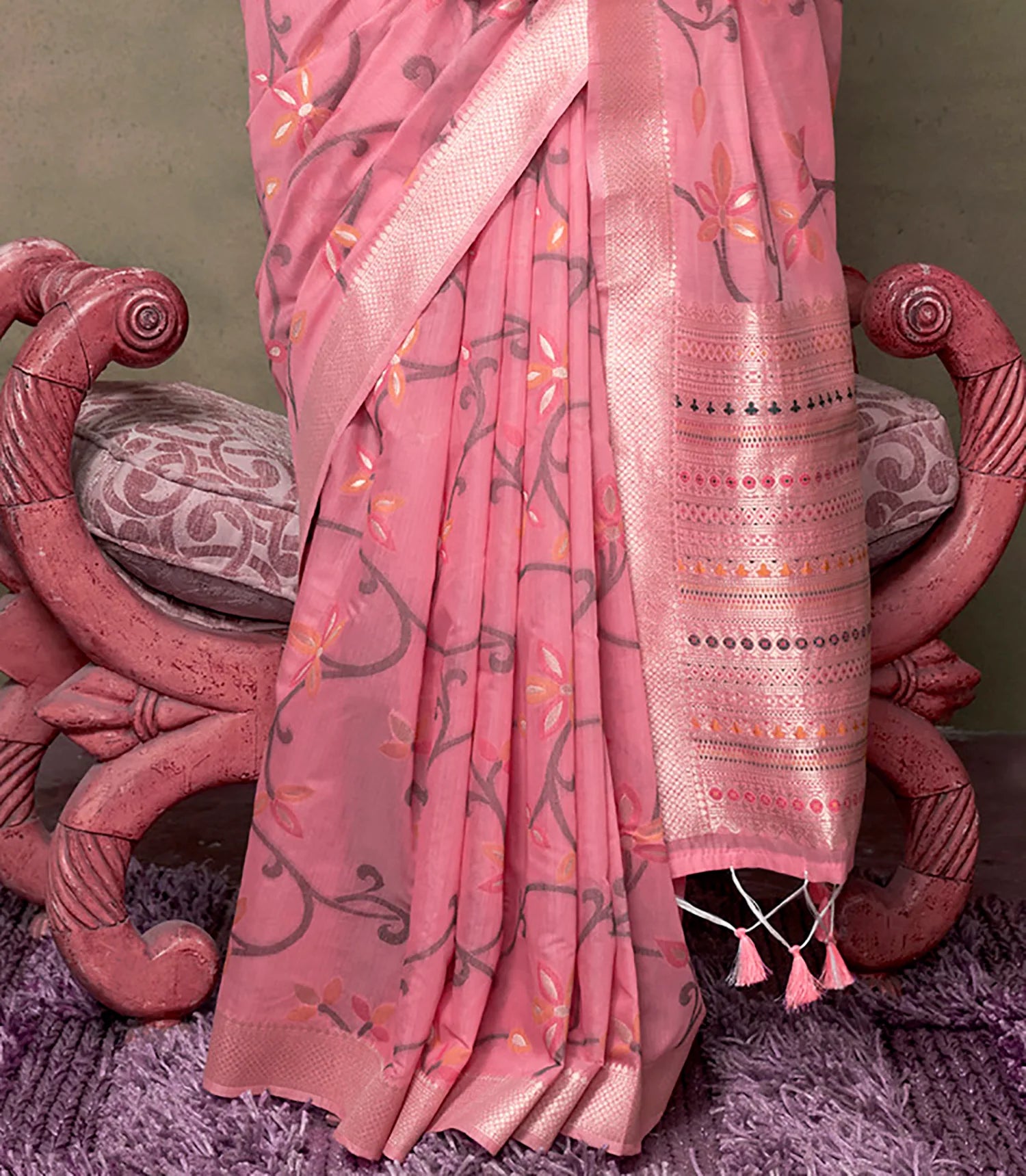 Peach Floral Jamdani Spun Cotton Handwoven Saree