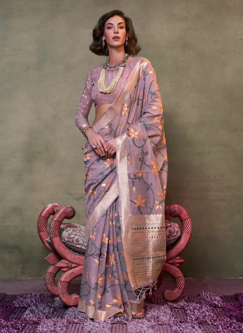 Lavender Floral Jamdani Spun Cotton Handwoven Saree