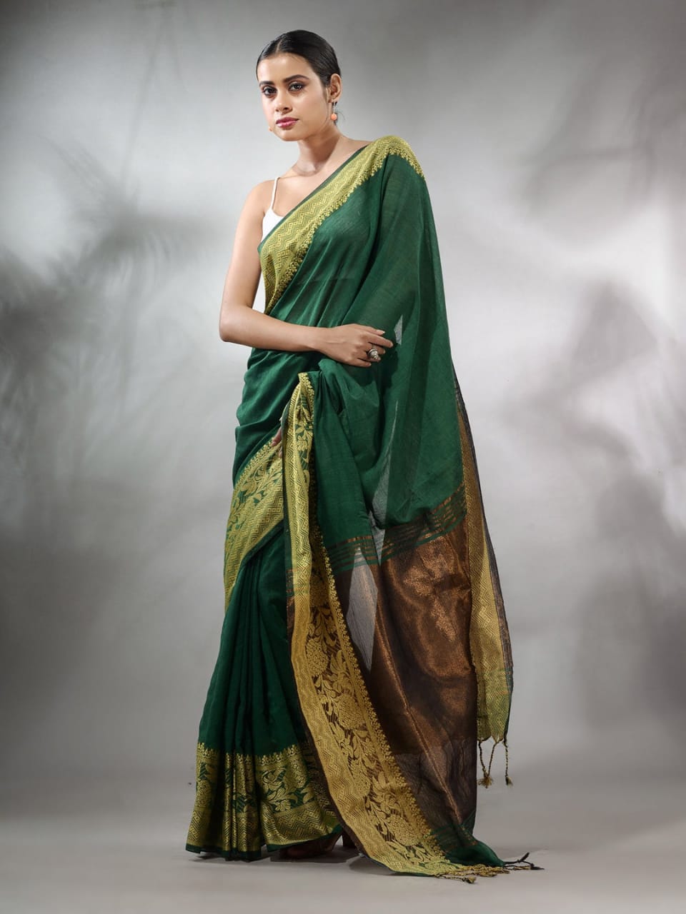 Plantation Green Cotton Saree with Jackqurd Border