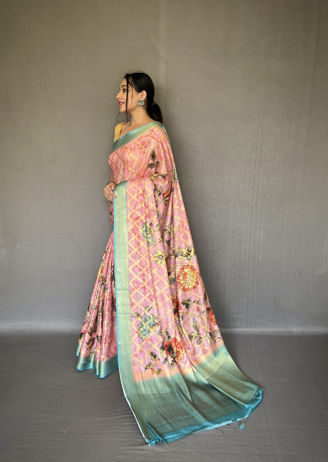 Light Pink Muslin Silk Saree With Fusion Floral Digital Print and Zari Weaving