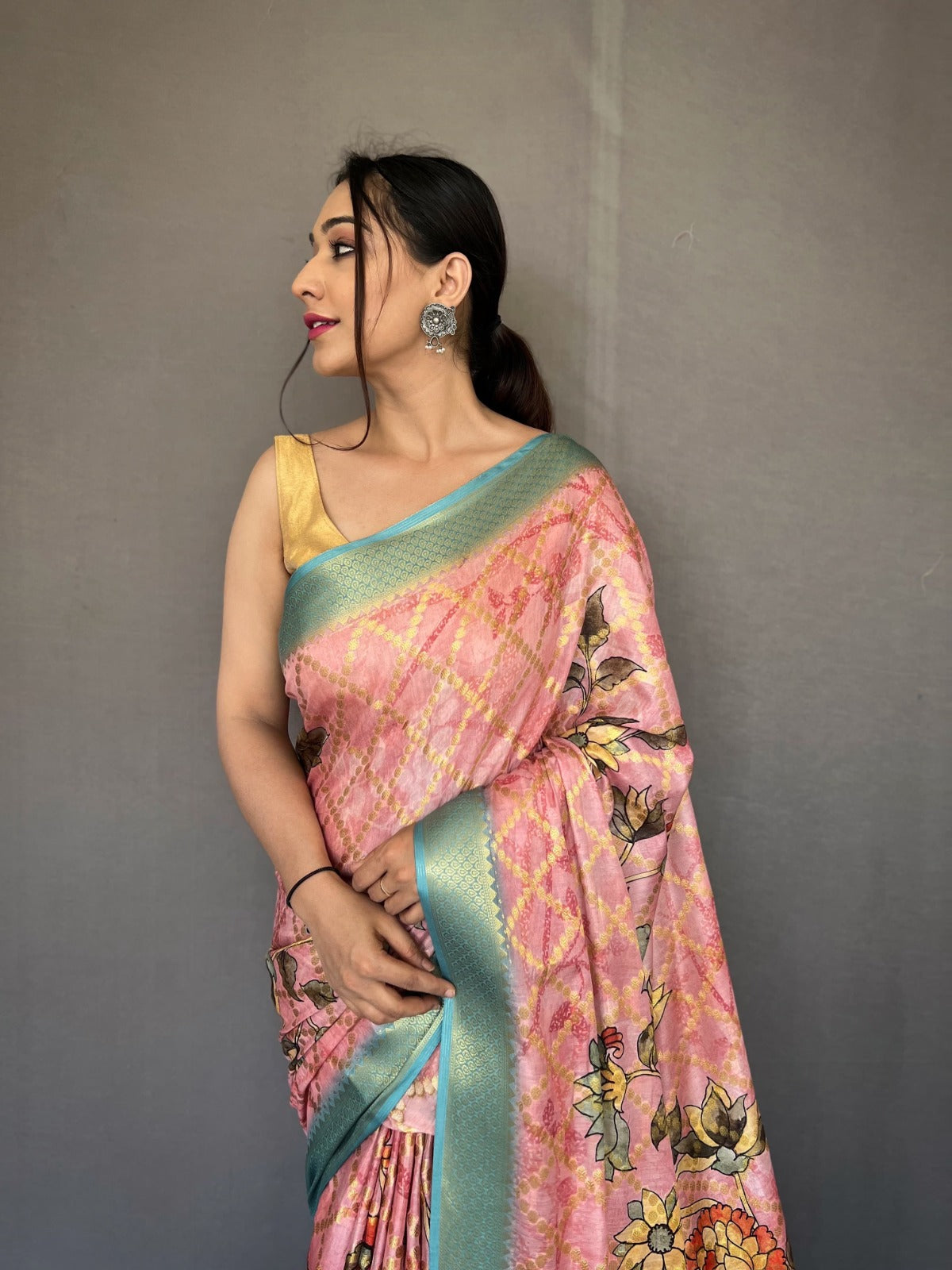 Light Pink Muslin Silk Saree With Fusion Floral Digital Print and Zari Weaving