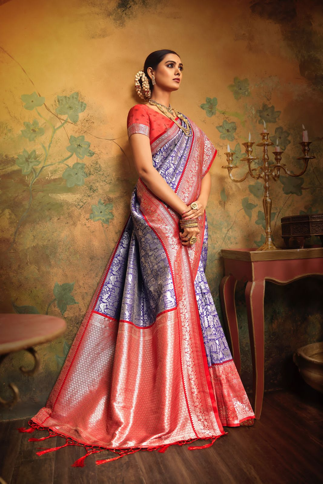 Lavende Color Premium Silk Saree With Zari Woven Design