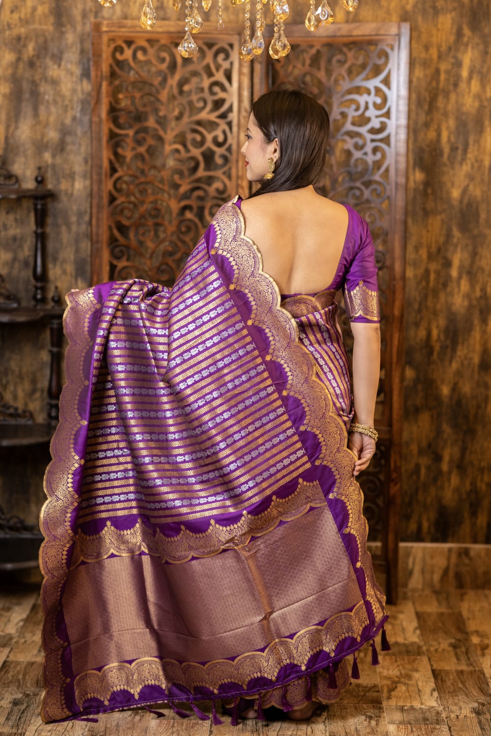 Lavender Color Premium Banarsi Silk Saree With Zari Woven Design And Rich Pallu