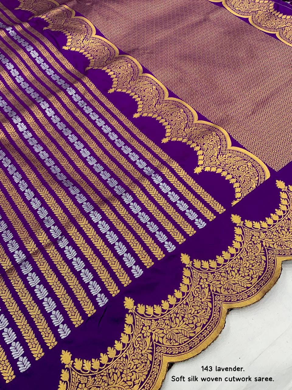 Lavender Color Premium Banarsi Silk Saree With Zari Woven Design And Rich Pallu