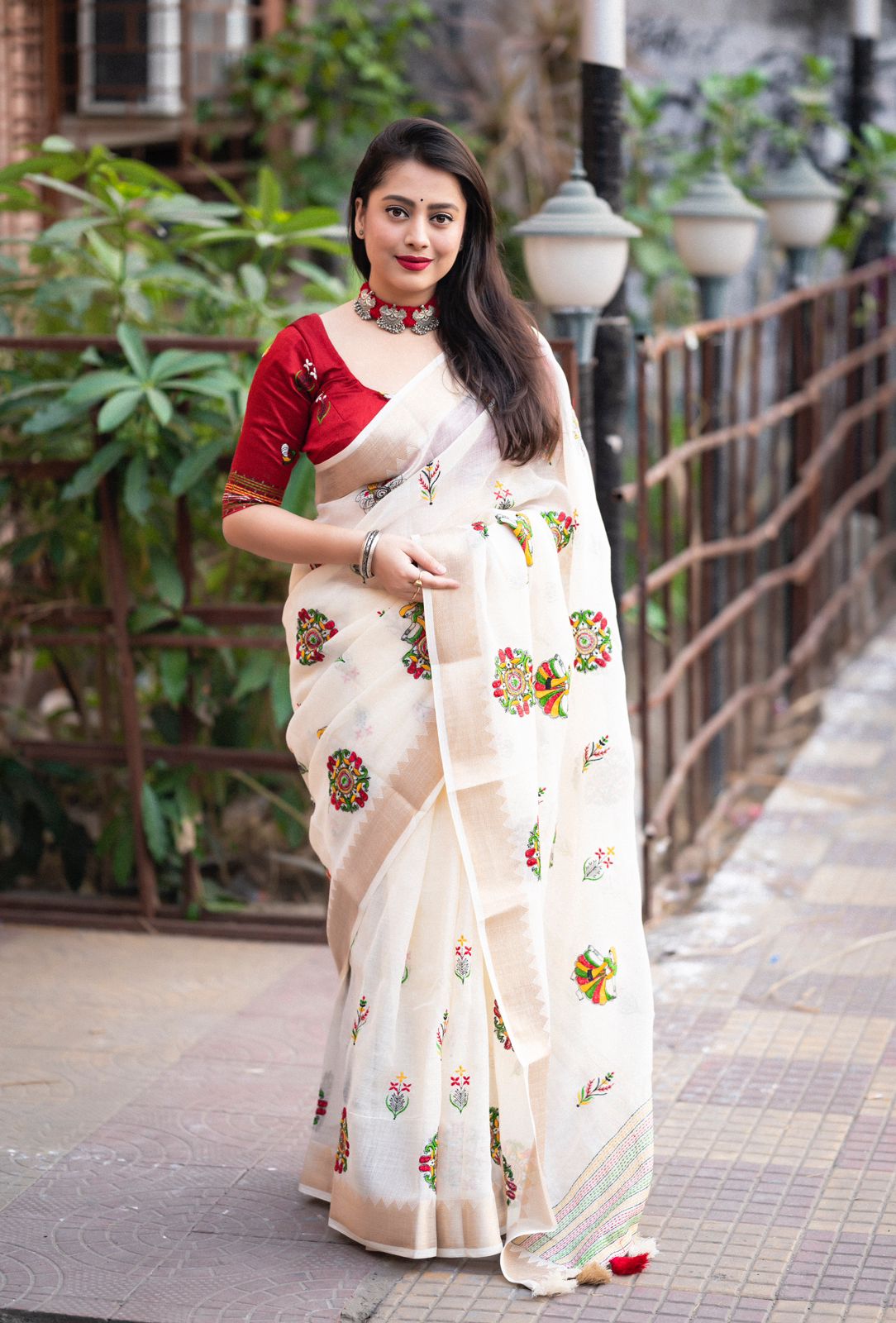 Soft Ivory Linen Saree Gold Zari Woven Temple Border