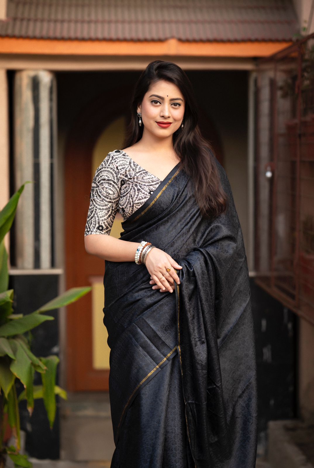 Black Color Soft Cotton Carpe Saree With Self Woven Mango Design