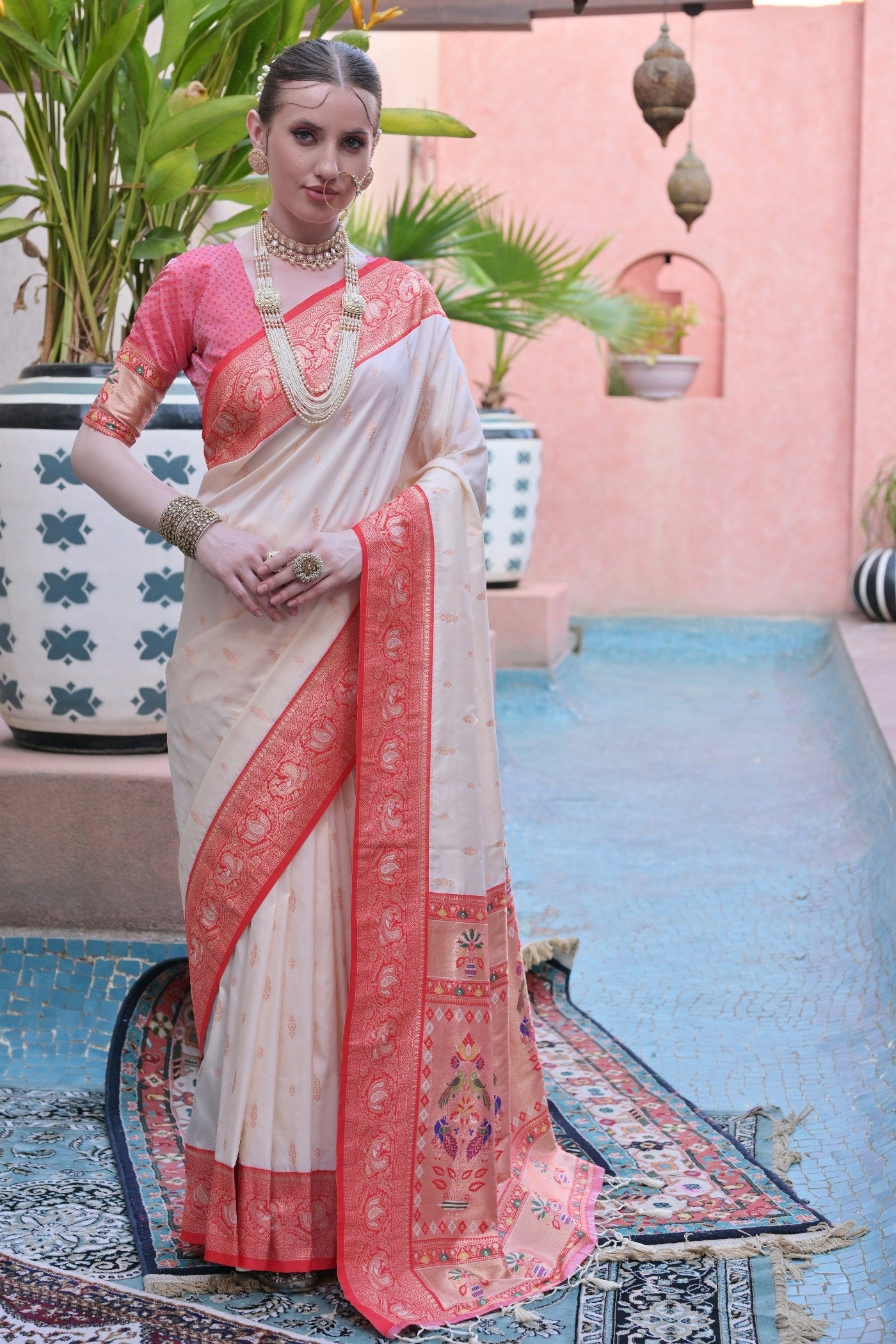 Stack White Zari Woven Paithani Saree