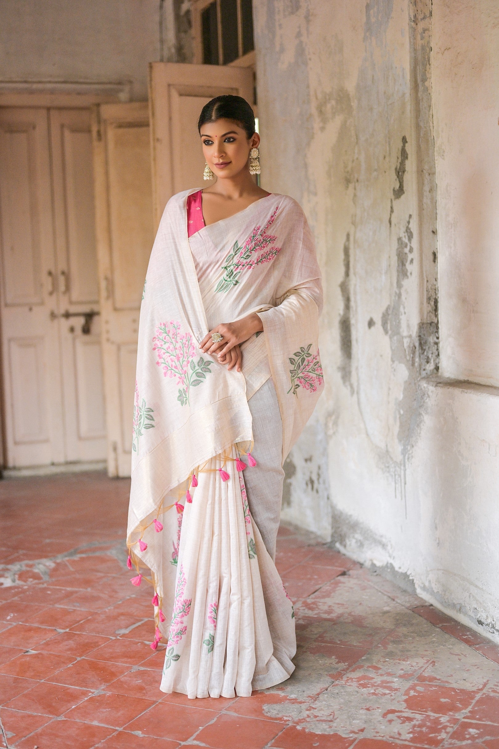 Iron White Muga Cotton Woven Saree