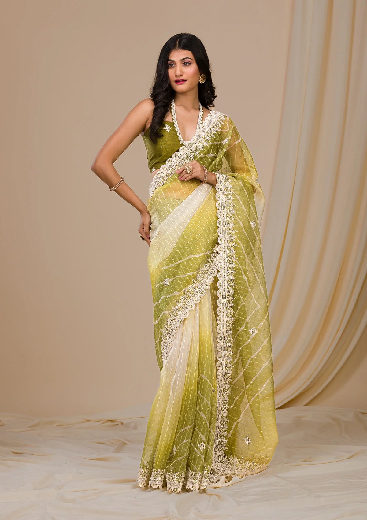 Premium Georgette Saree With Thread Work & Embroidery Border