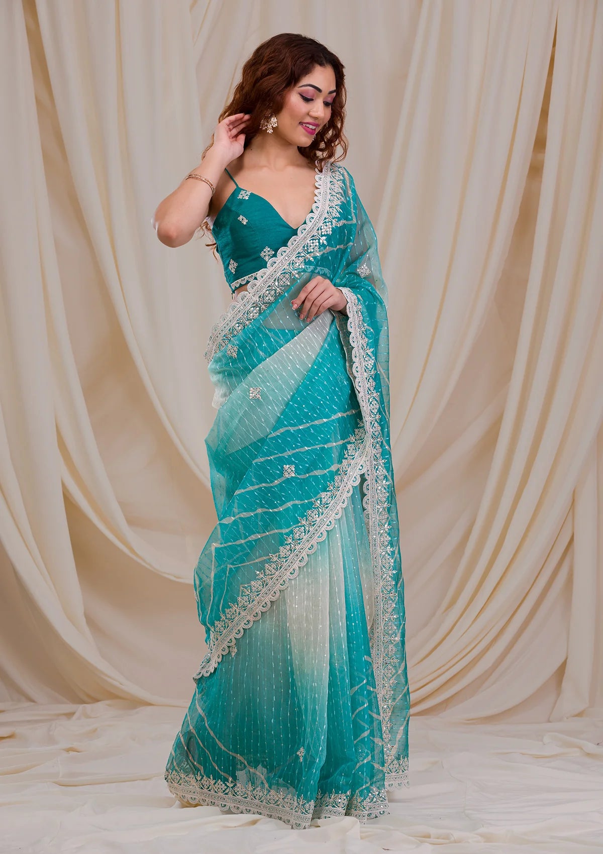 Premium Georgette Saree With Thread Work & Embroidery Border