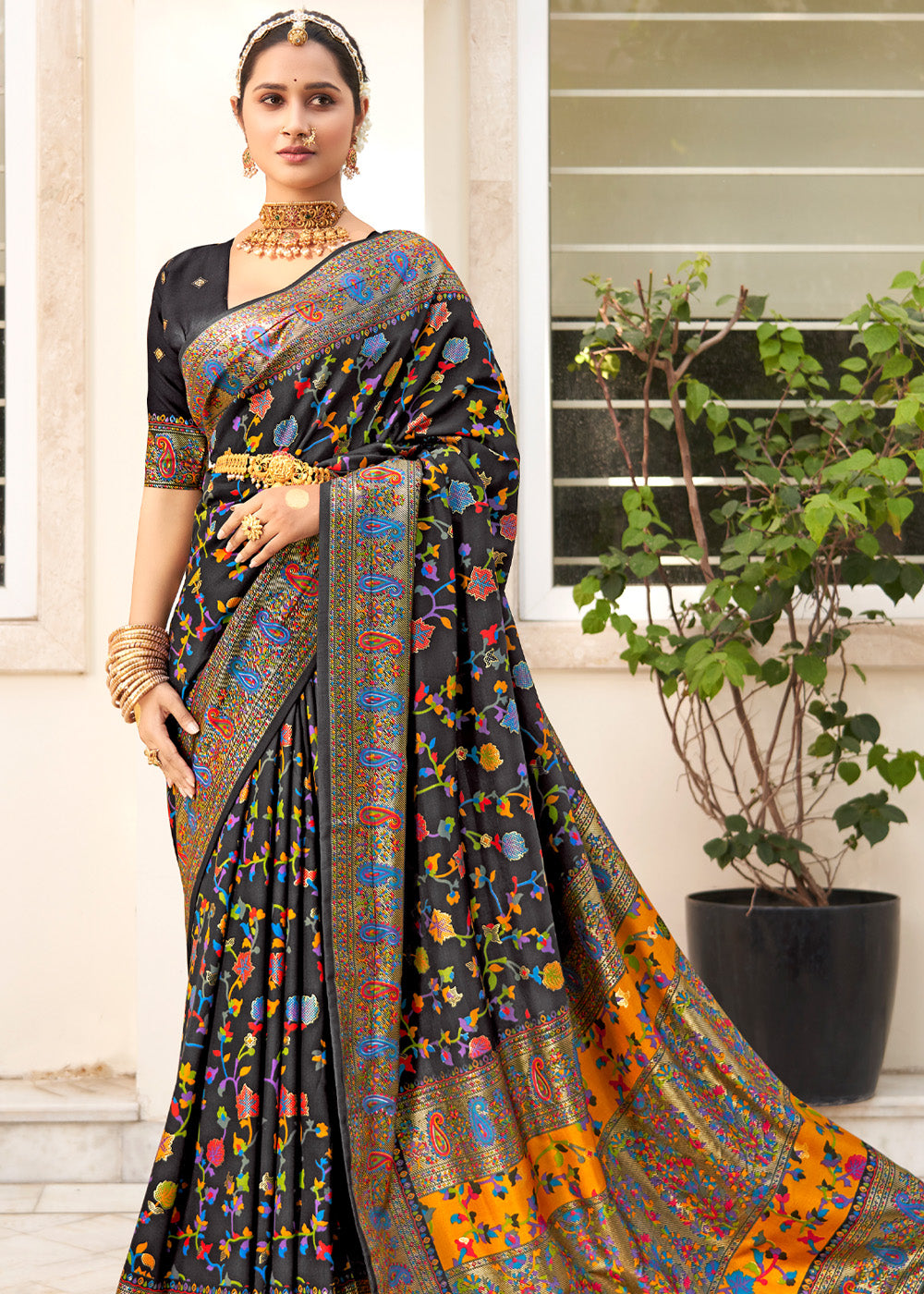 Metal Black Handloom Printed Kashmiri Jamewar Silk Saree