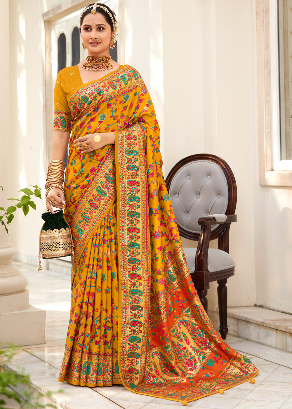 Medallion Yellow Handloom Printed Kashmiri Jamewar Silk Saree