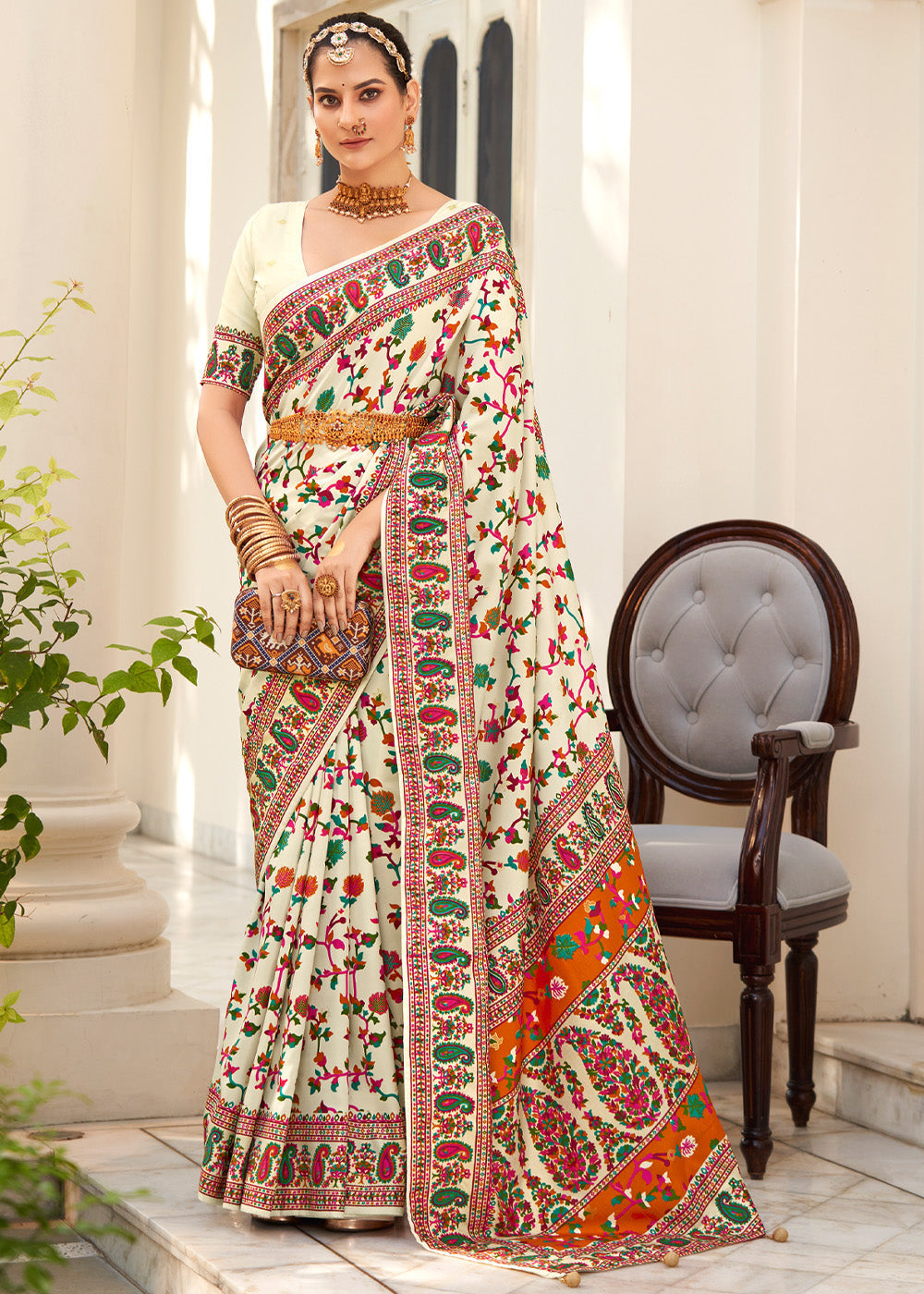 Powder White Handloom Printed Kashmiri Jamewar Silk Saree