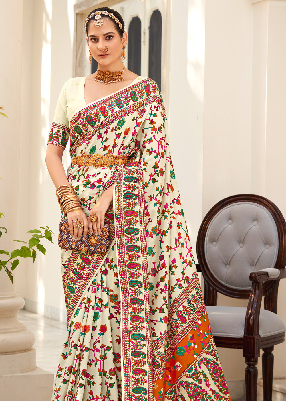 Powder White Handloom Printed Kashmiri Jamewar Silk Saree